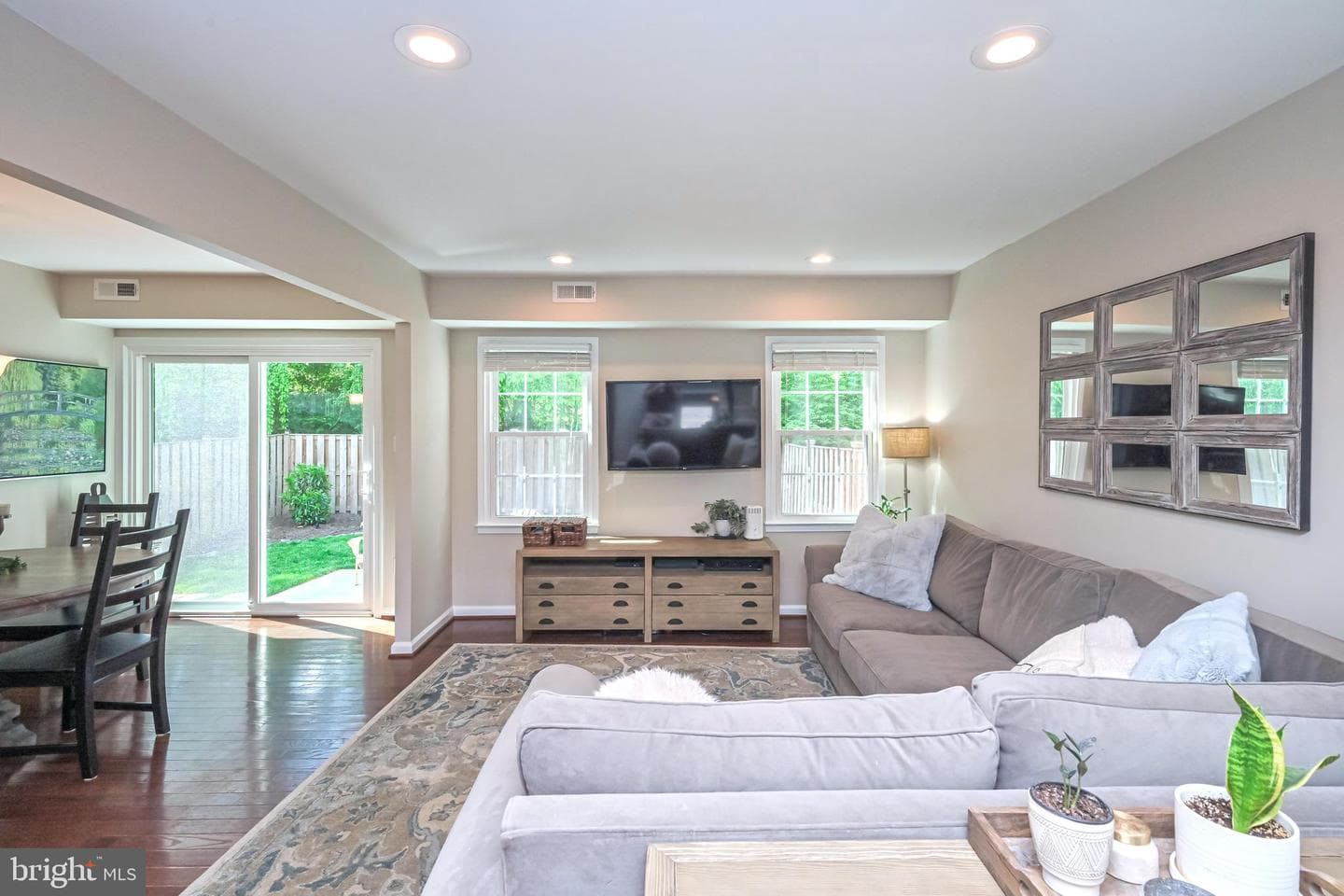 5310 Danbury Forest Drive photo 2