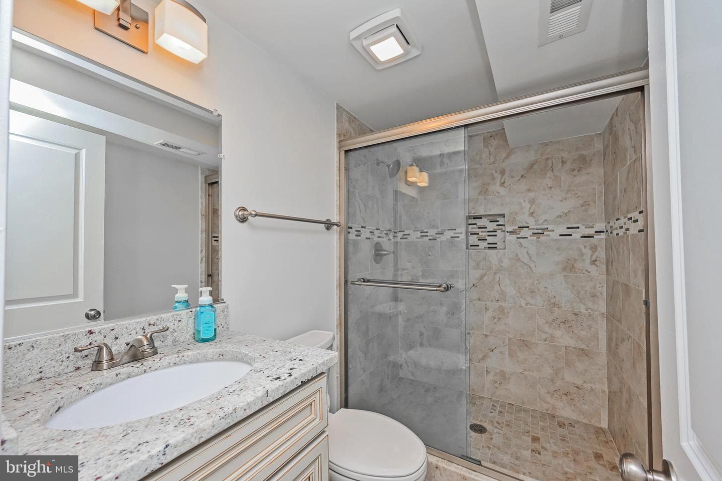 5310 Danbury Forest Drive photo 24