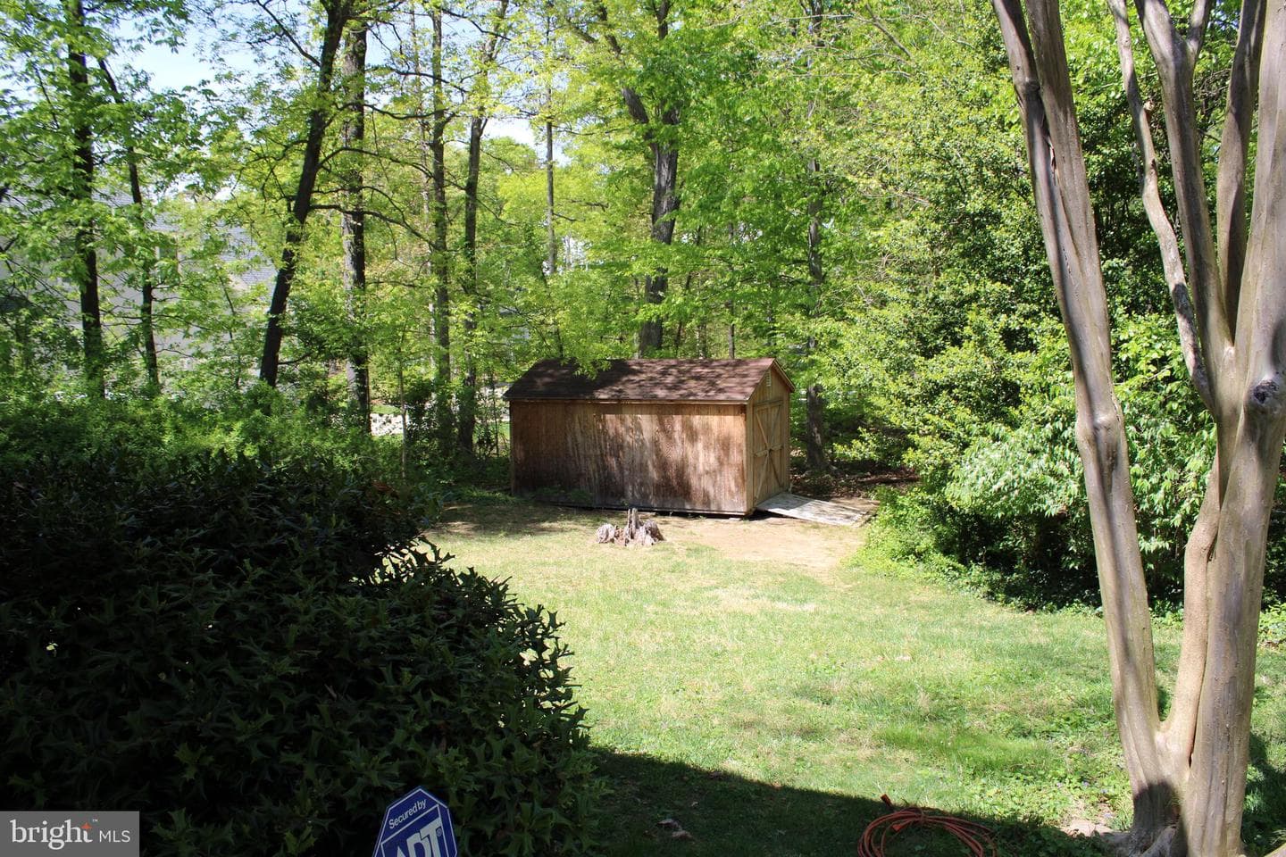 4930 Lincoln Avenue photo 15