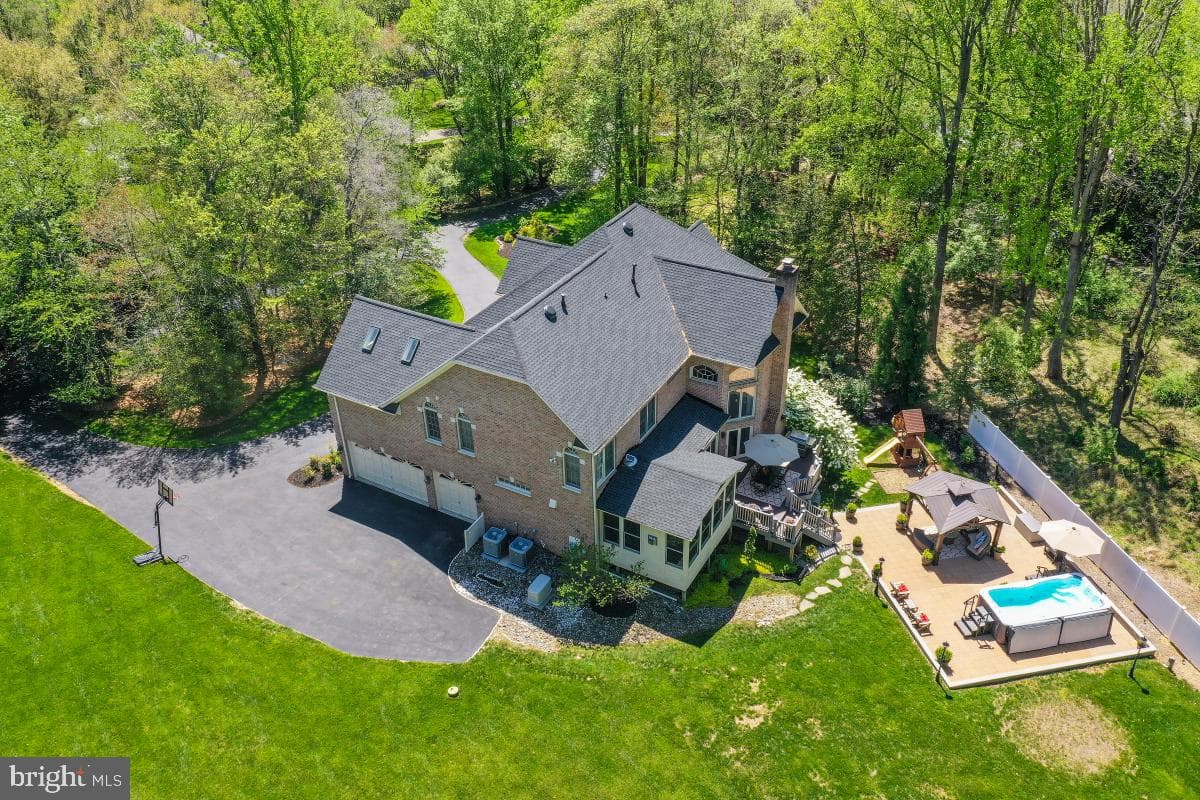 11116 Stuart Mill Road photo 68