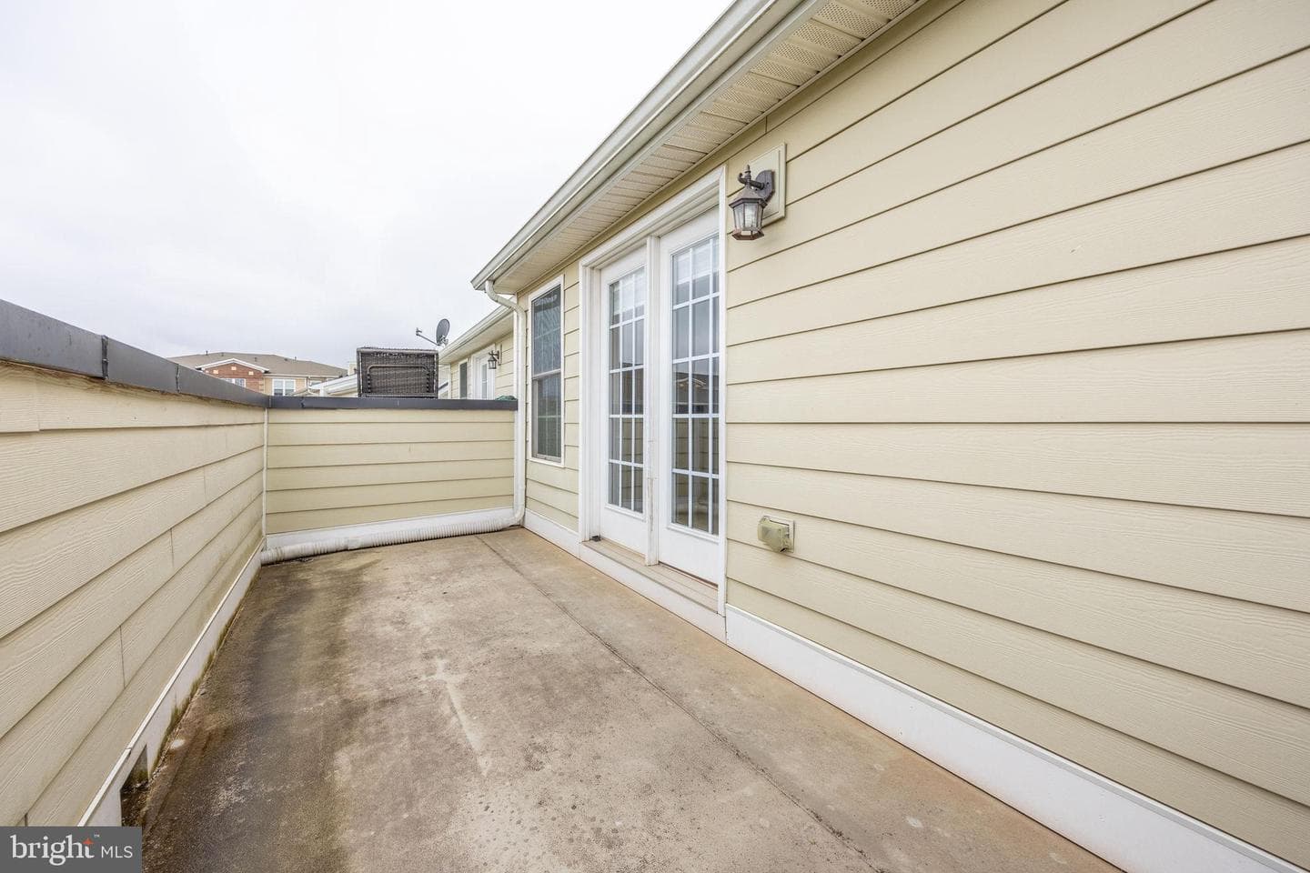 13709 Neil Armstrong Avenue photo 33