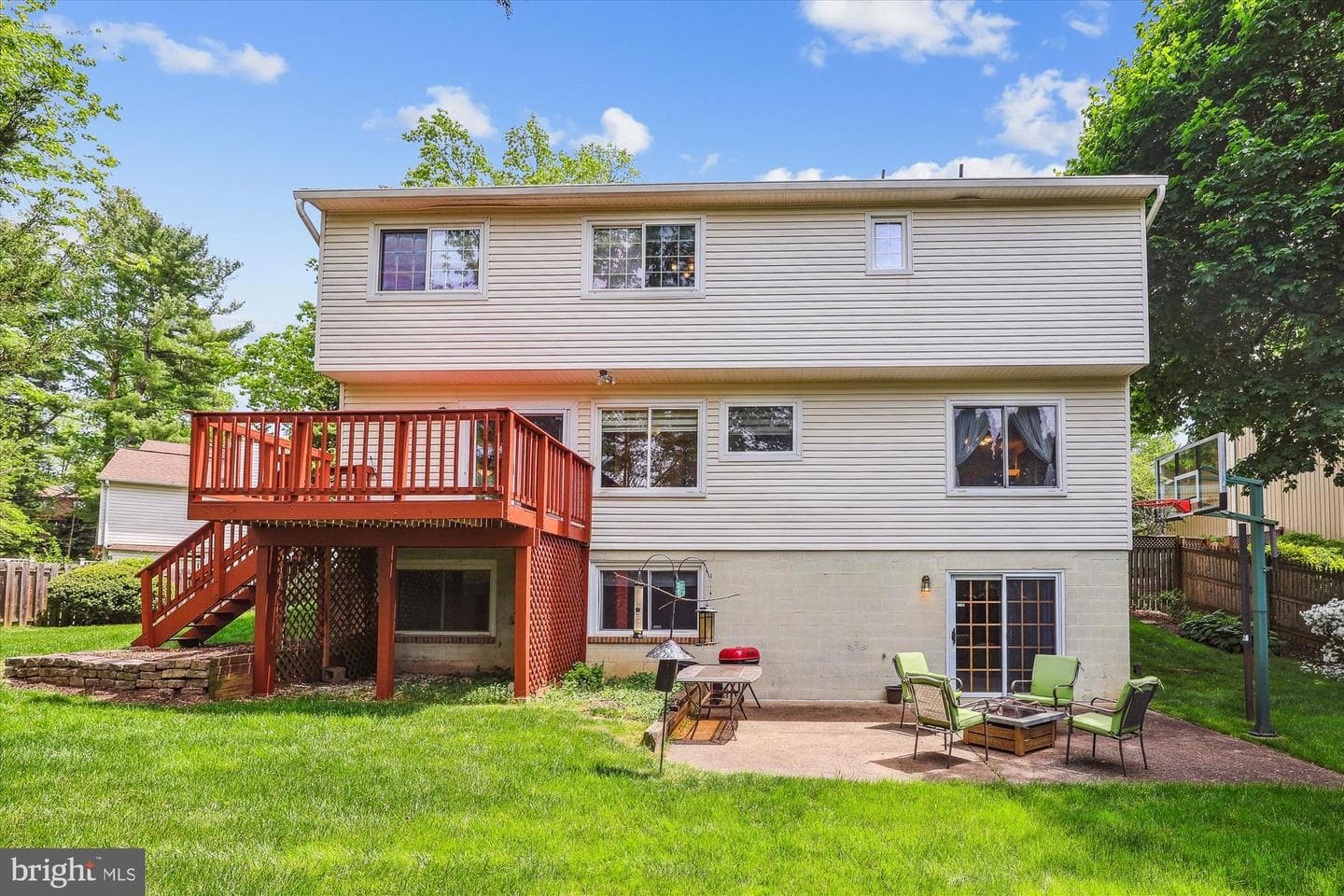 8529 Minerva Court photo 37