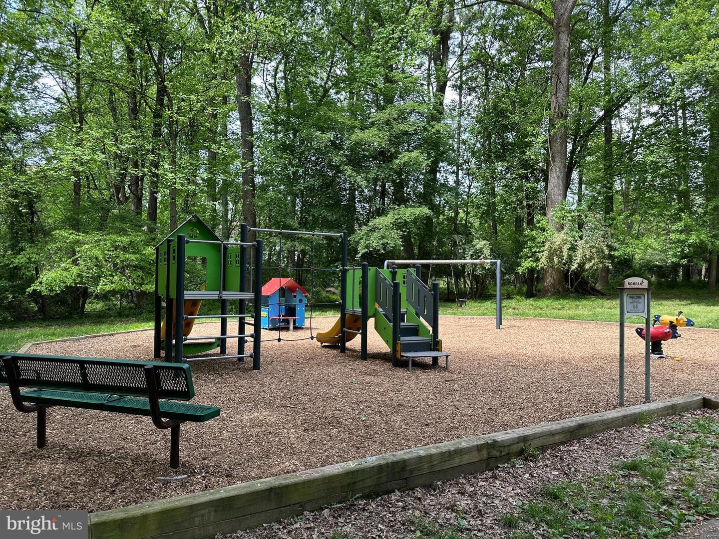 8529 Minerva Court photo 45