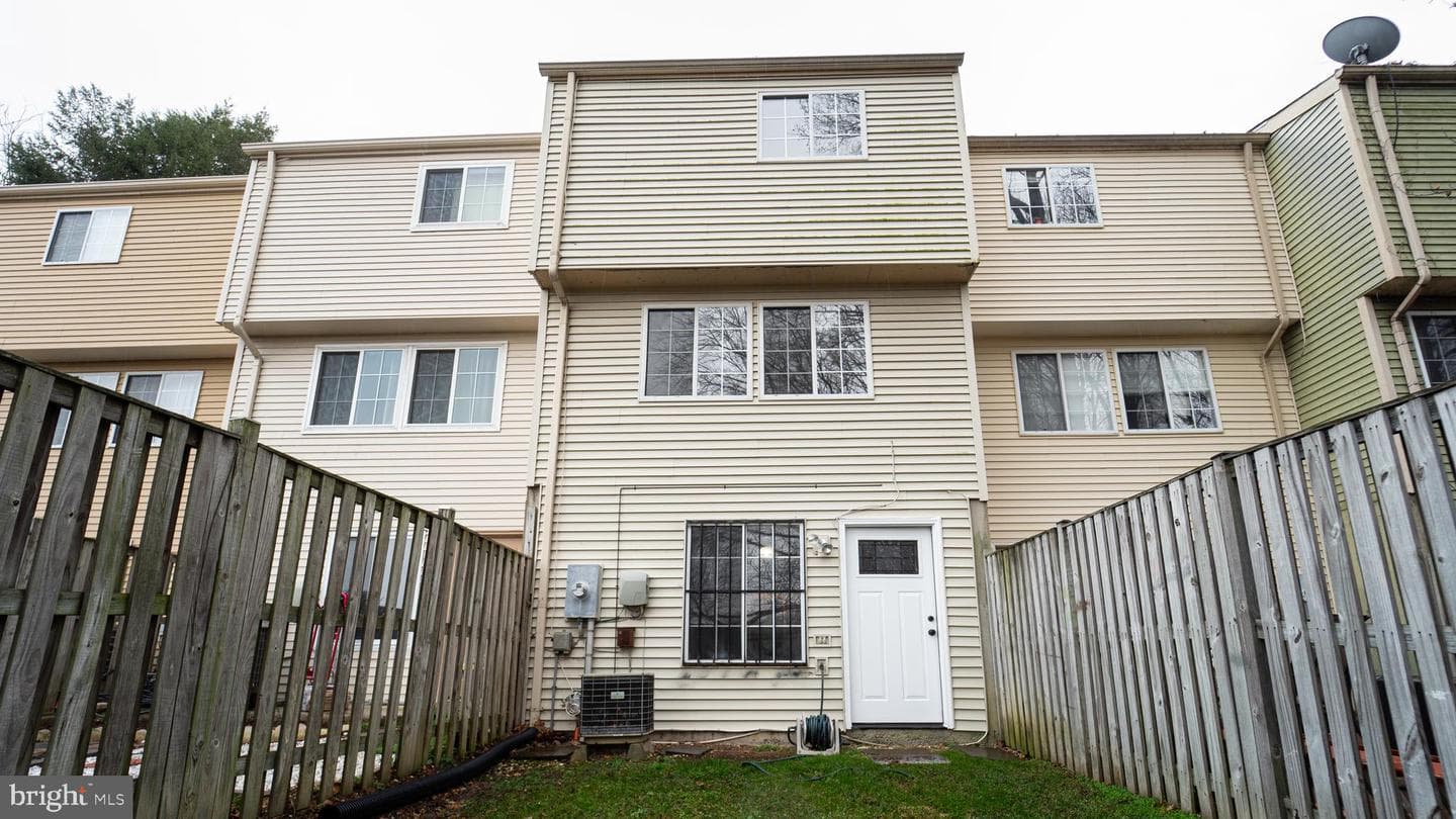 8320 Bark Tree Court photo 32