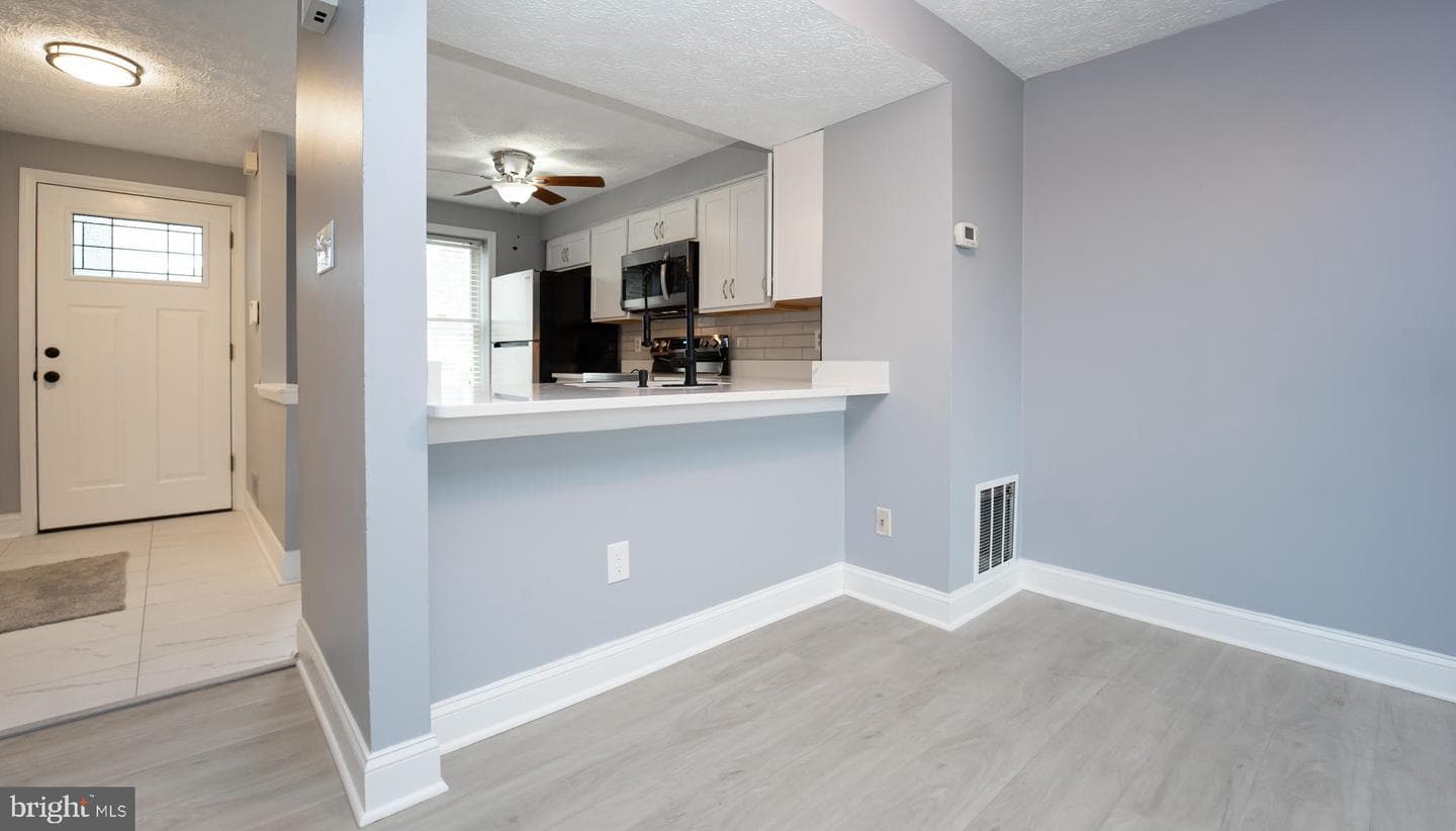 8320 Bark Tree Court photo 9