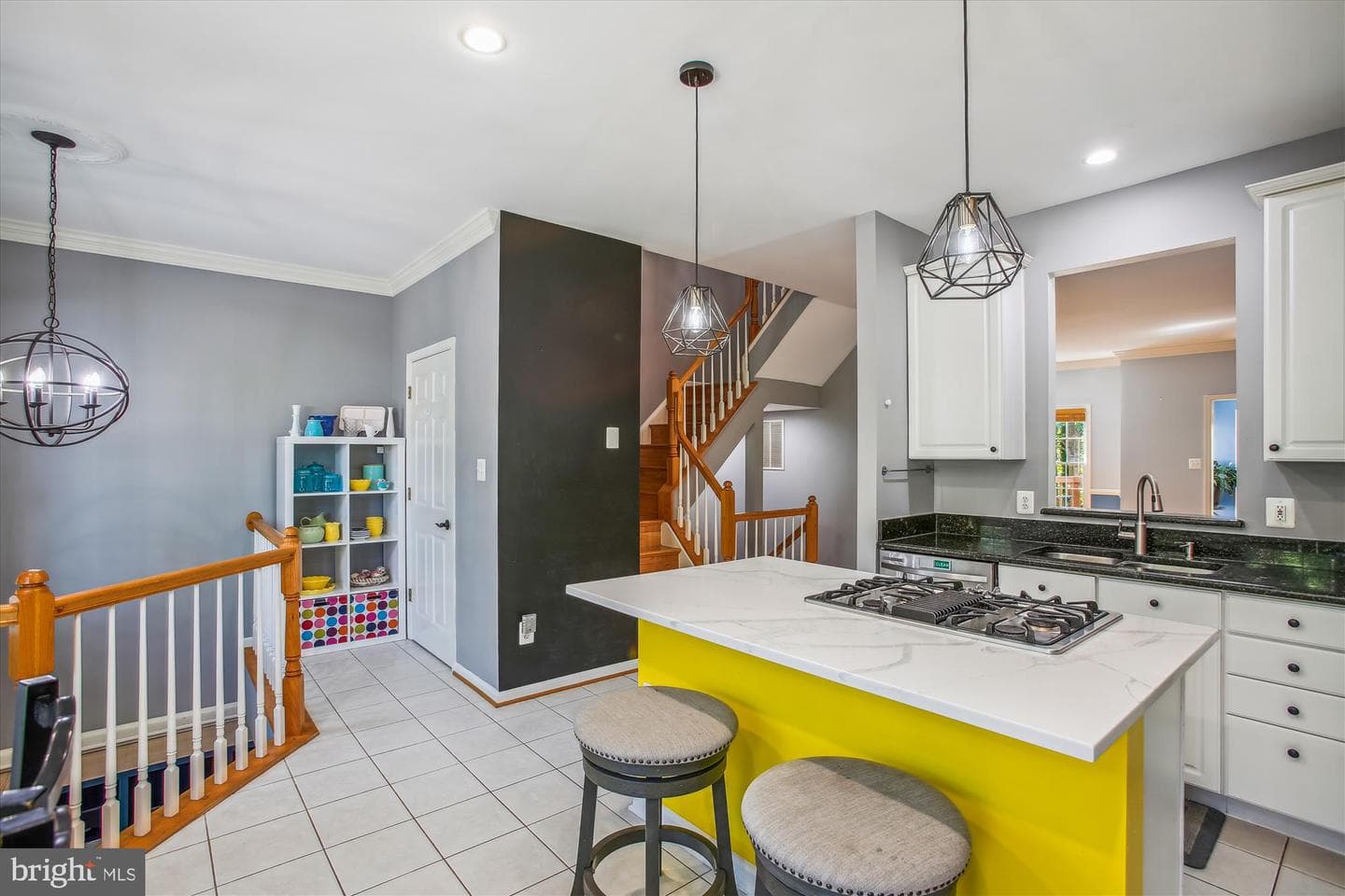4024 Heatherstone Court photo 8