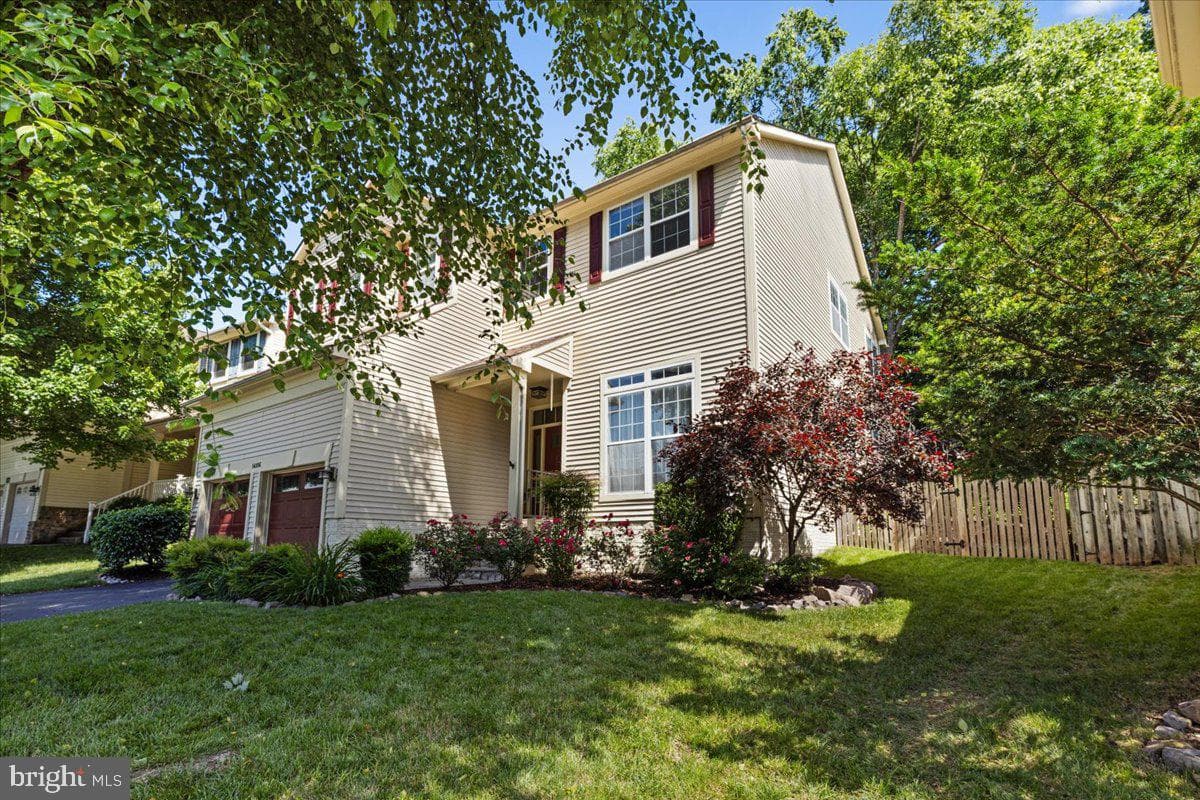 14106 Wood Rock Way photo 2