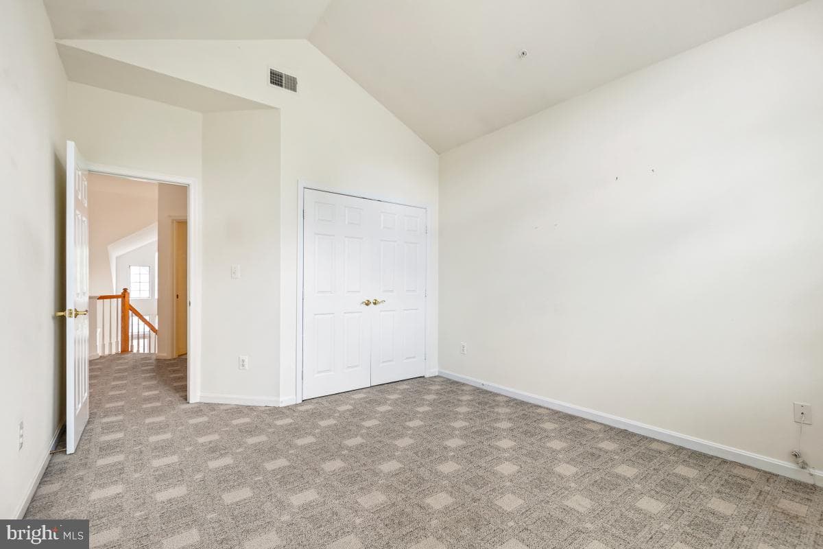 7037 Haycock Road photo 23