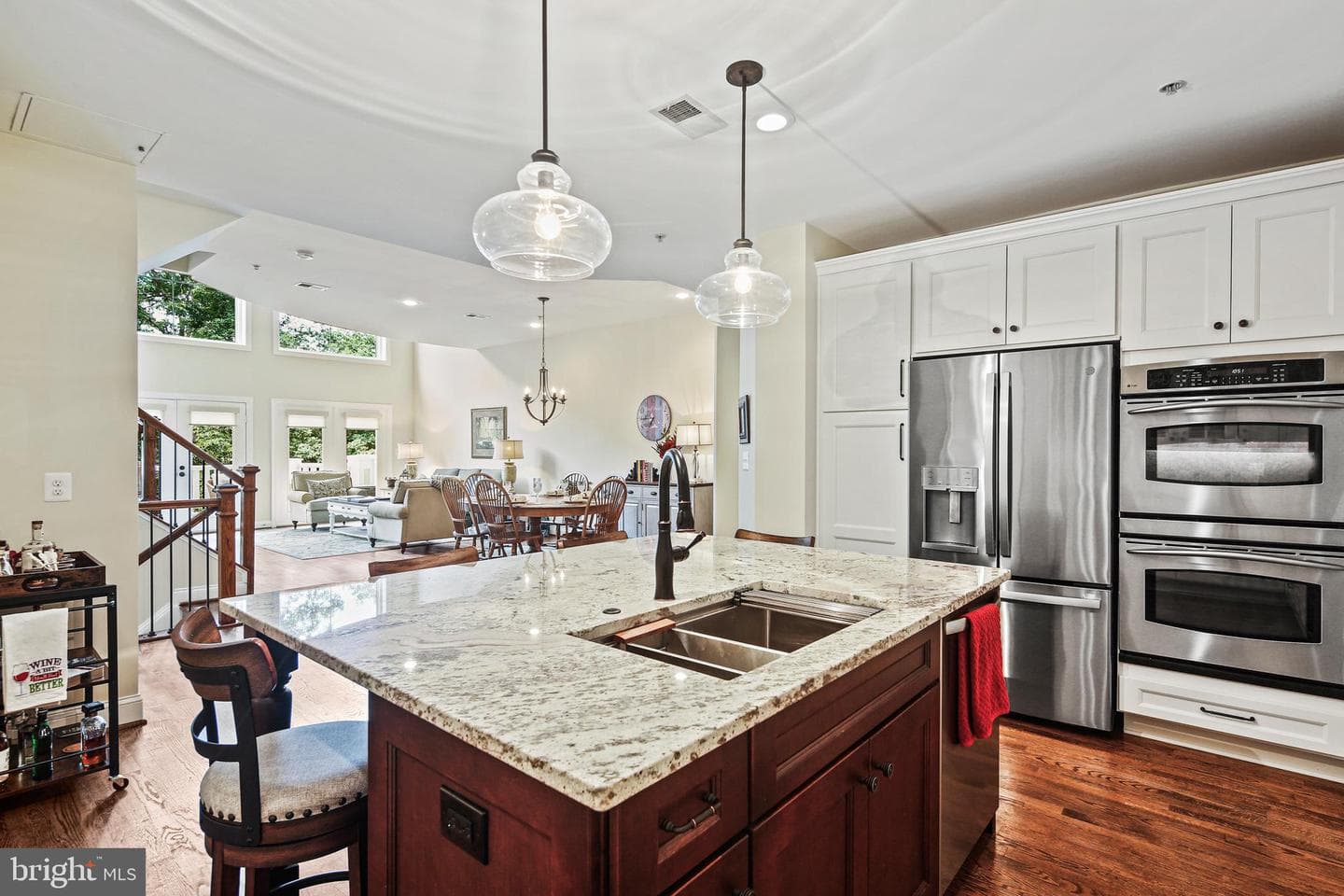 2040 Beacon Heights Drive photo 18