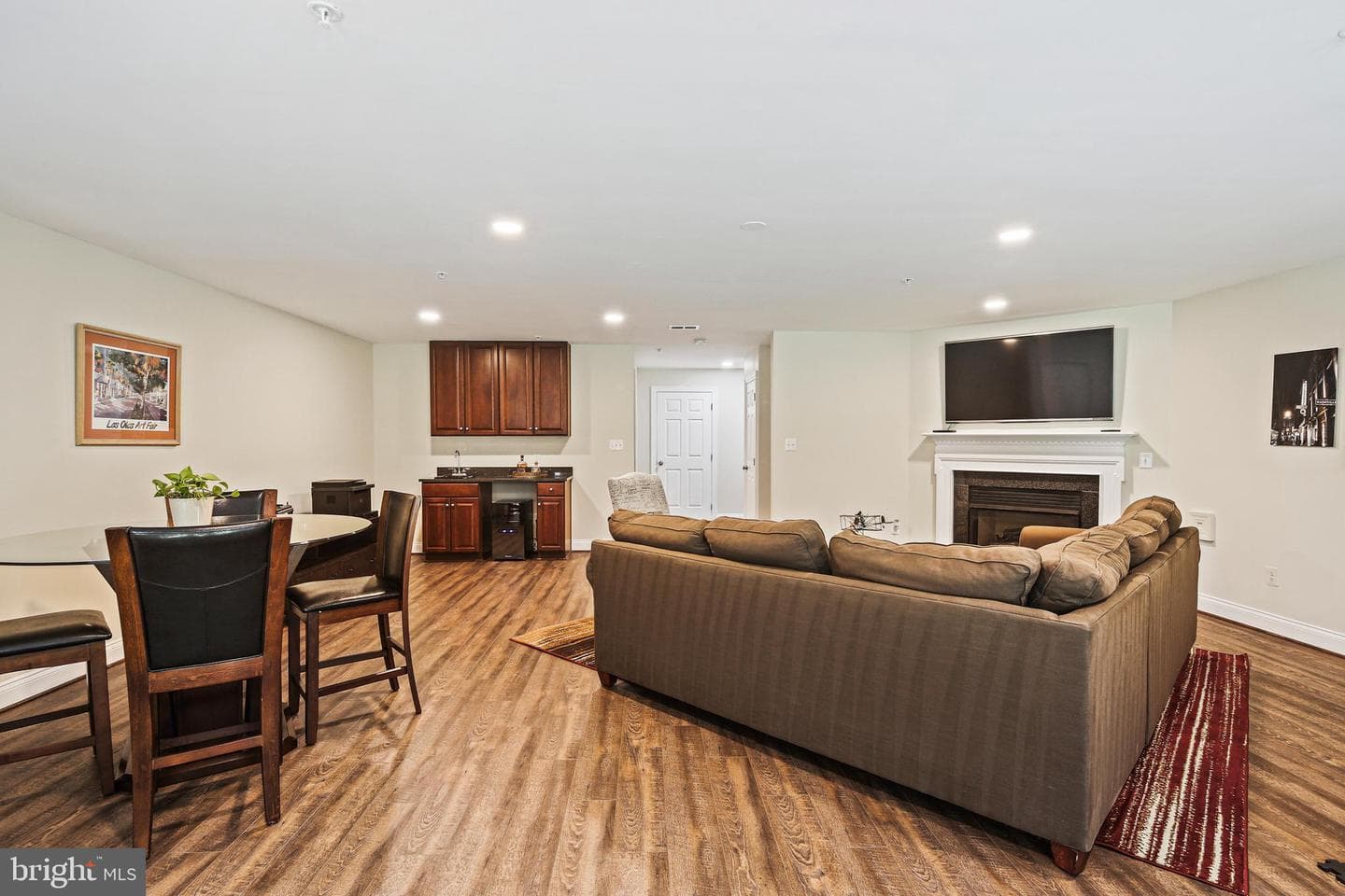 2040 Beacon Heights Drive photo 26