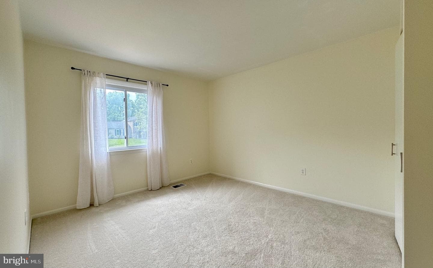 9202 Hambletonian Place photo 18
