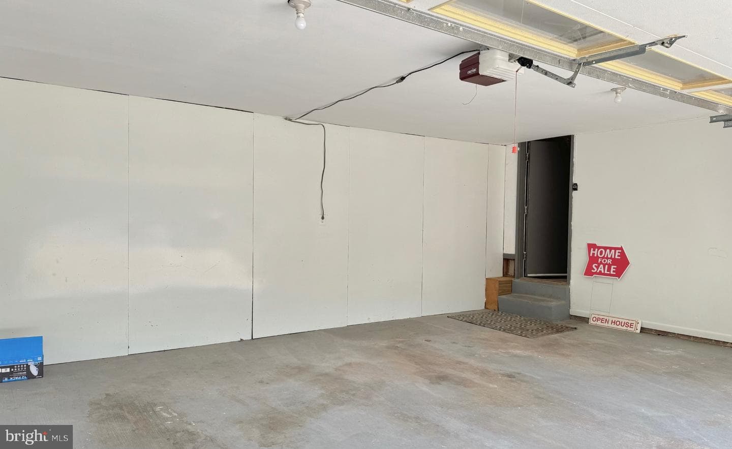 9202 Hambletonian Place photo 37