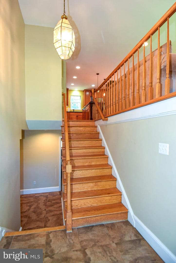 11525 Vale Road photo 5