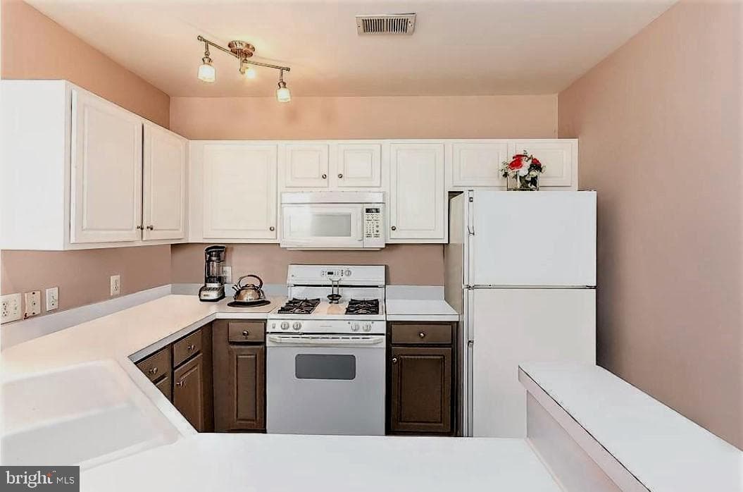 8176 Cockburn Court #8176-303 photo 6