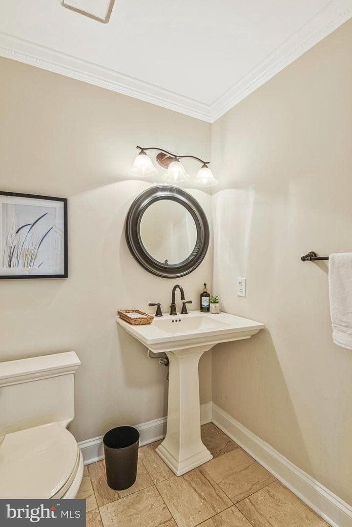 8306 Knotty Pine Lane photo 18