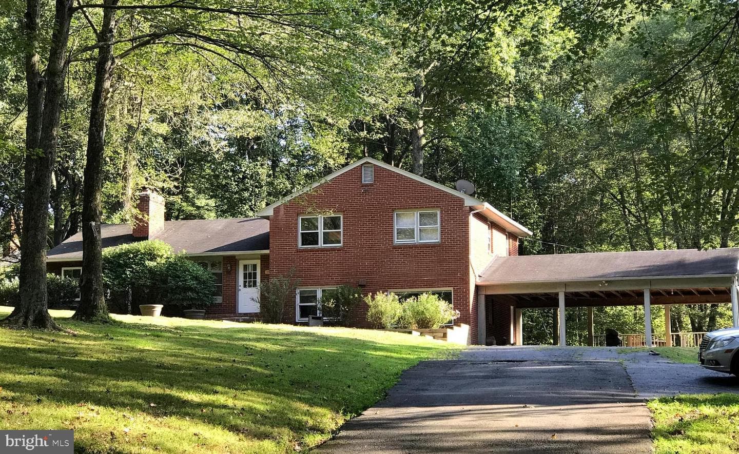 10209 Beach Mill Road photo 4