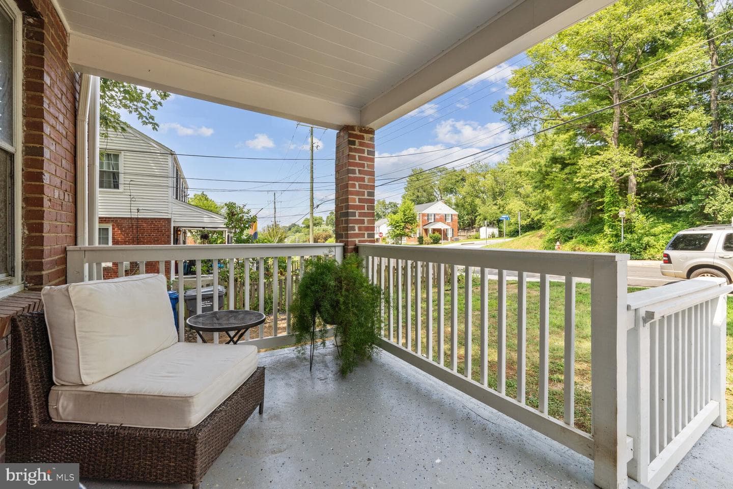 5902 Edgehill Drive photo 4