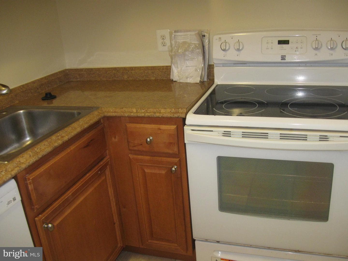 3101 S Manchester Street #613 photo 12
