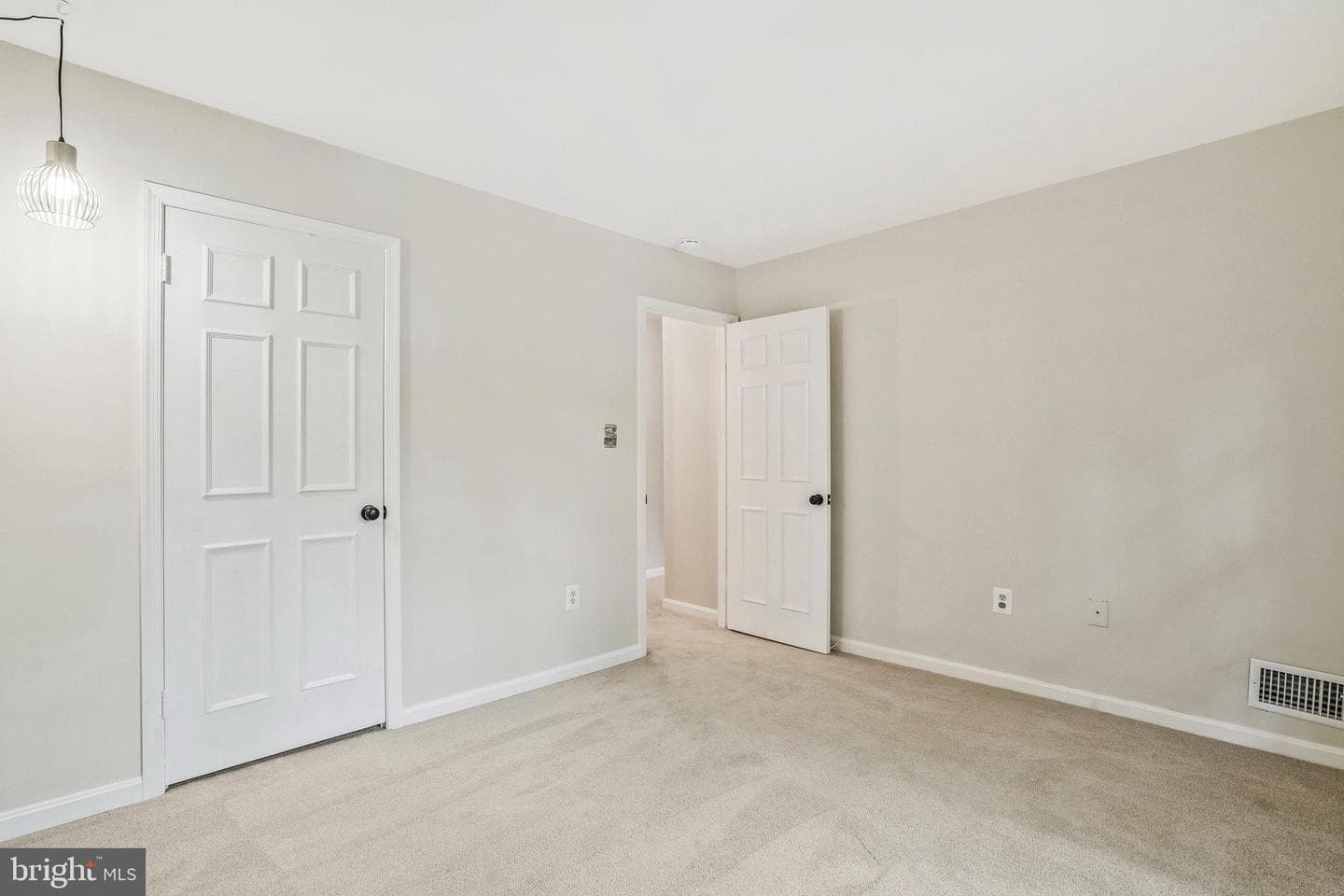 2131 Kings Mill Court photo 36