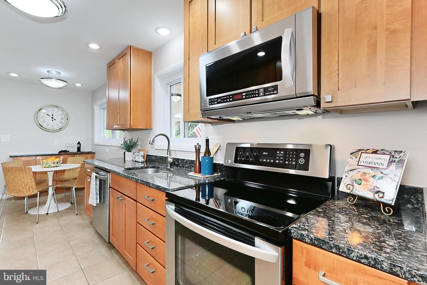 6534 Kerns Road photo 14
