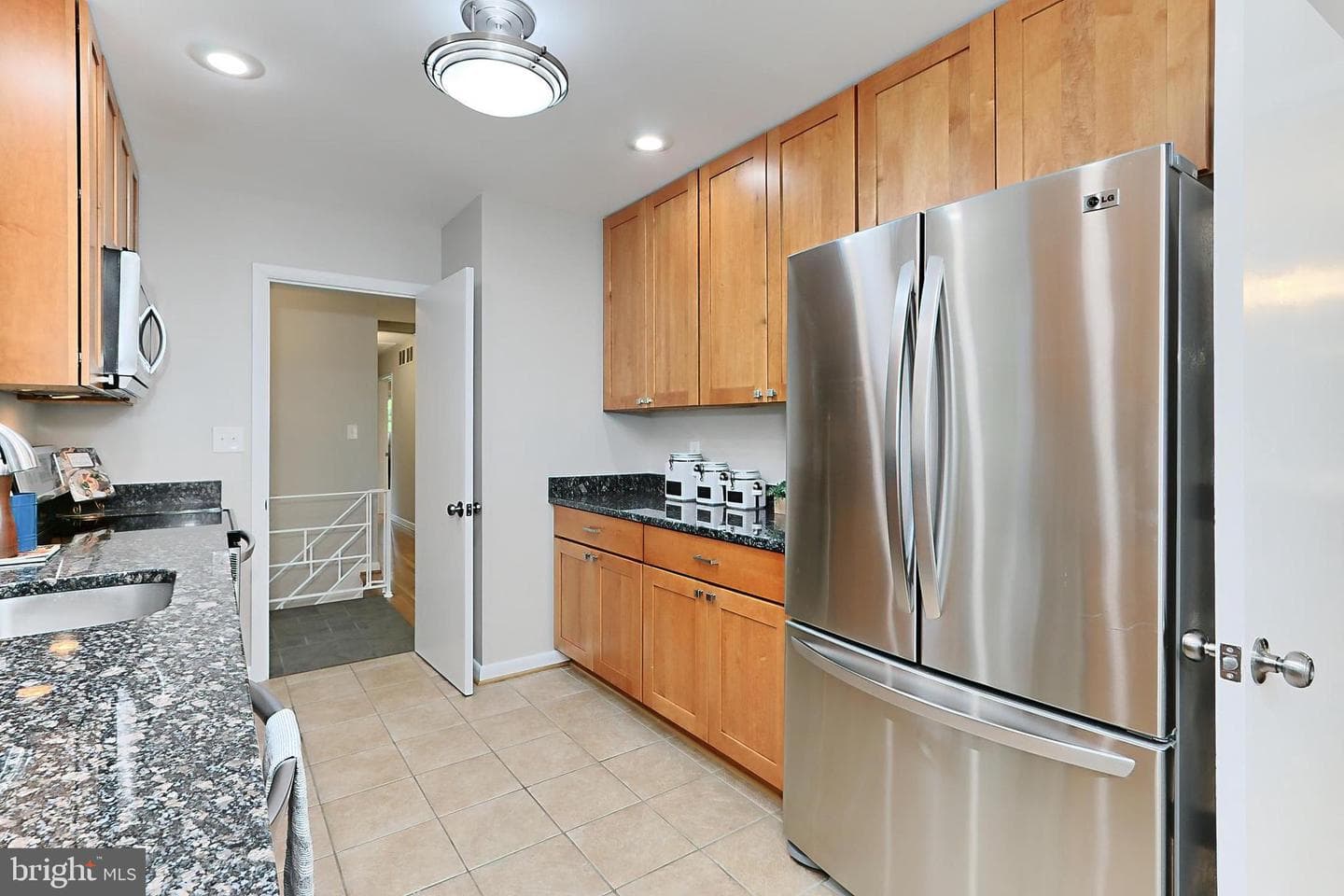 6534 Kerns Road photo 16