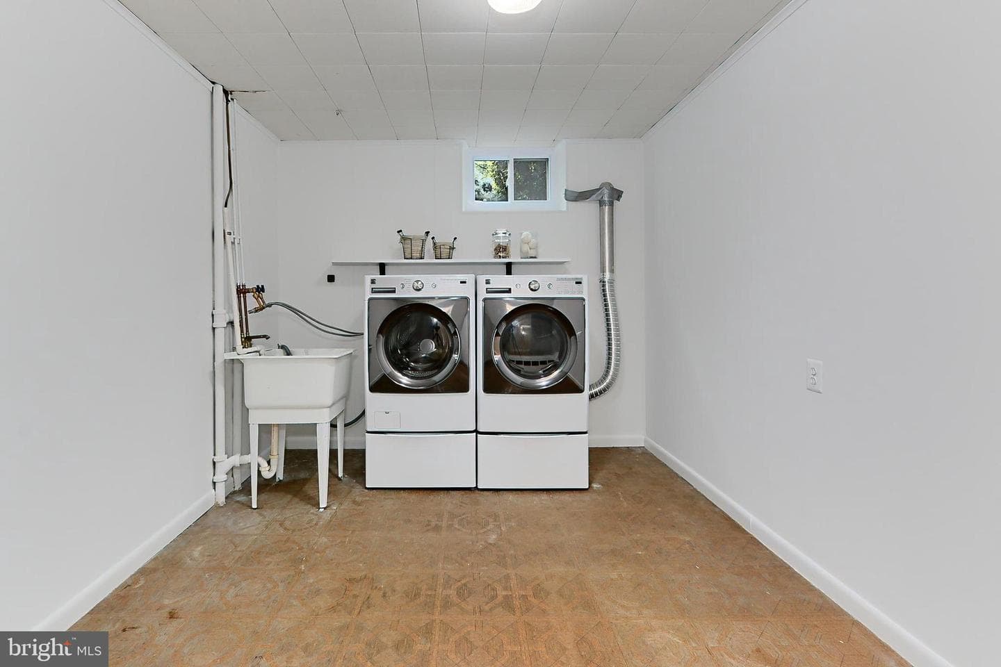 6534 Kerns Road photo 34