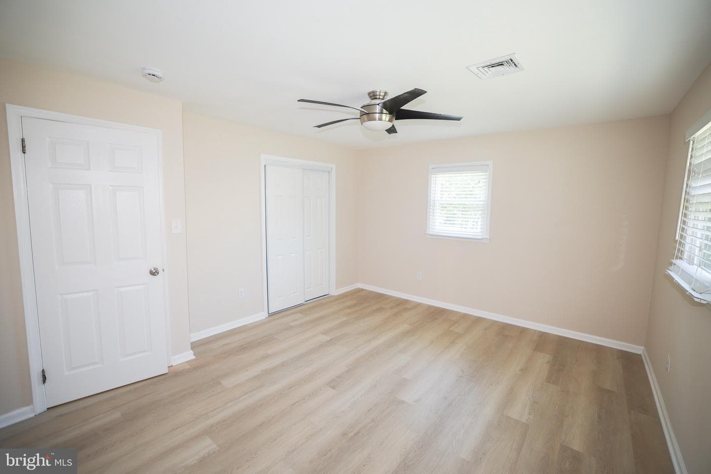 6724 Newington Road photo 15