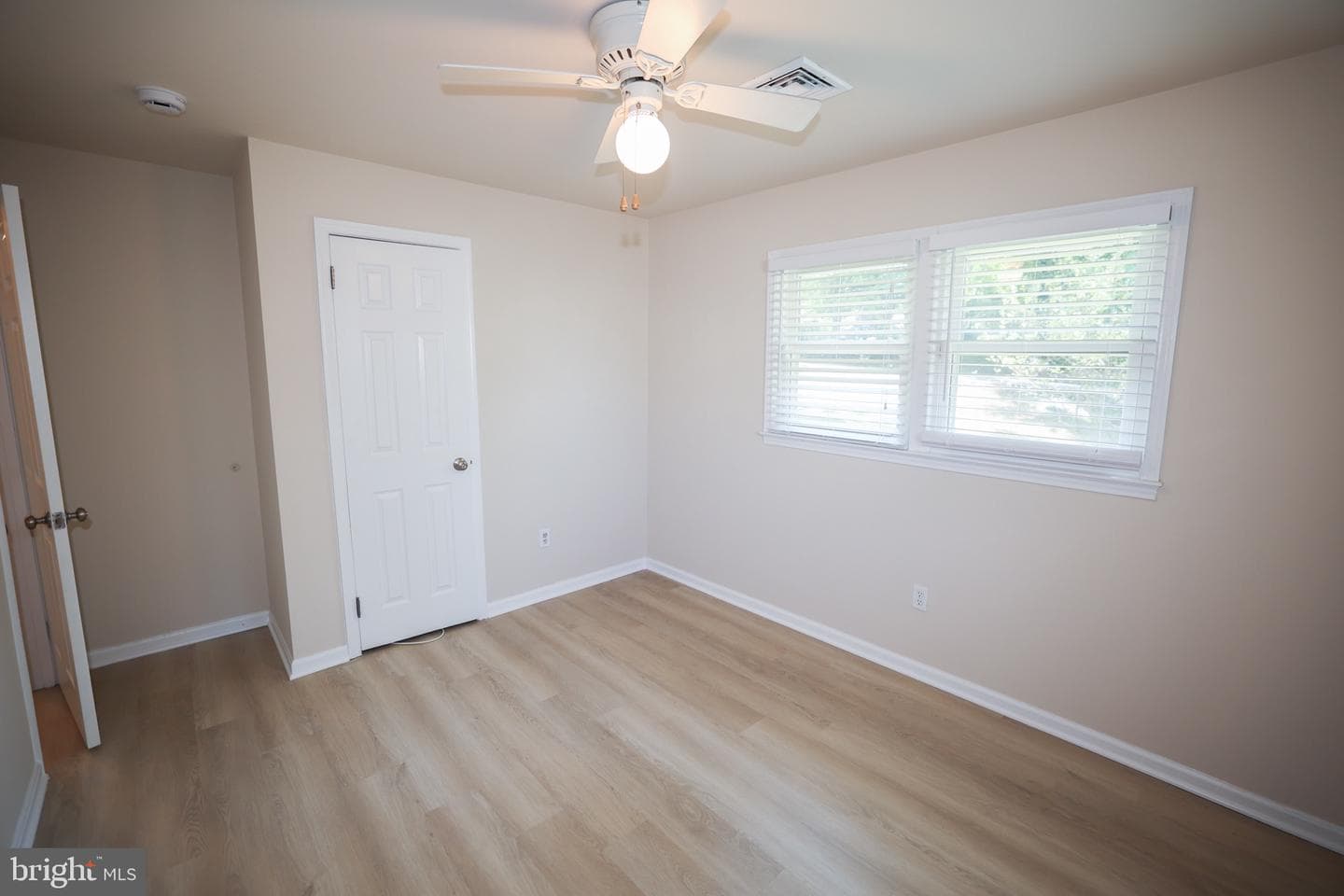 6724 Newington Road photo 20