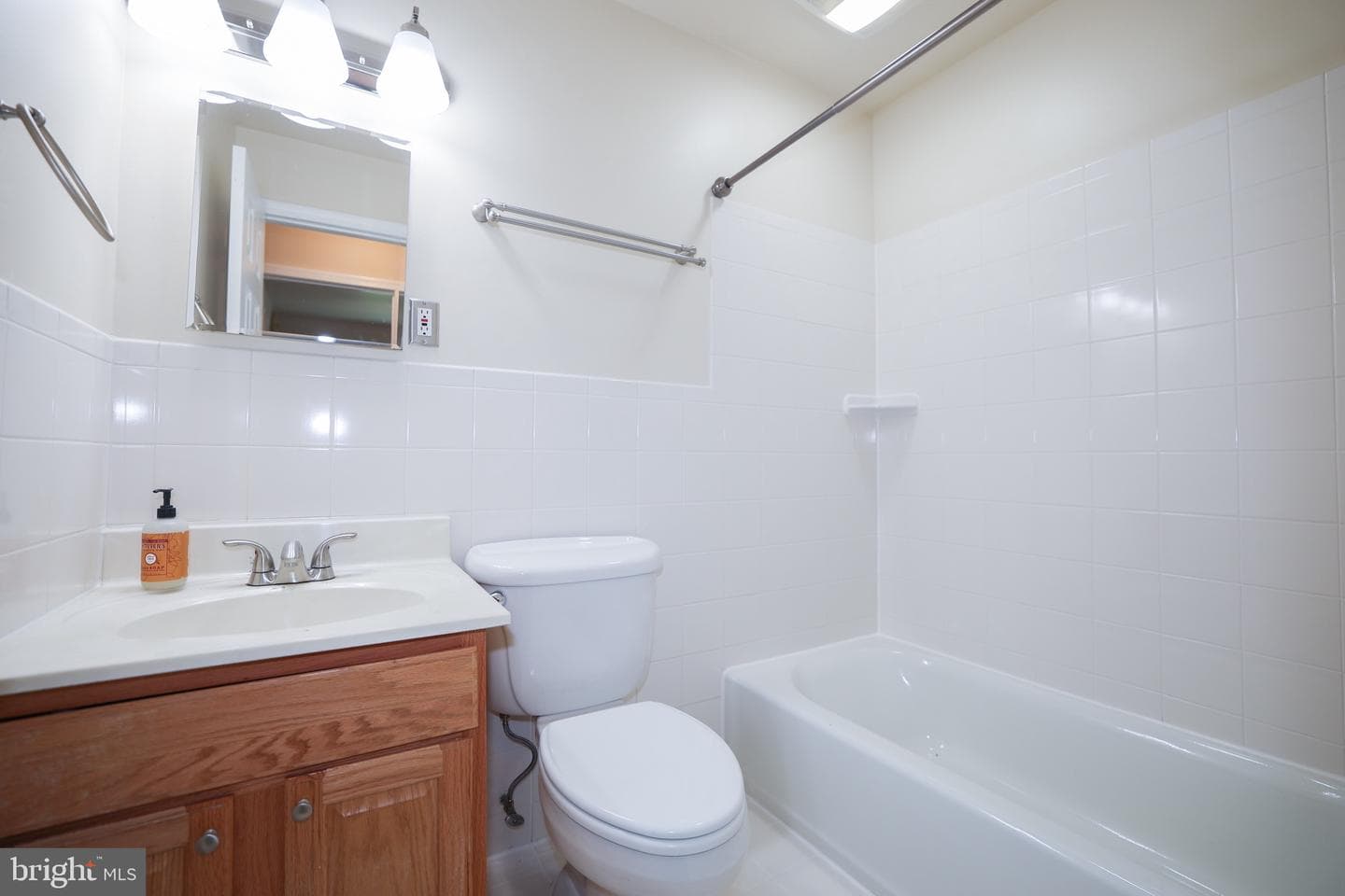 6724 Newington Road photo 21