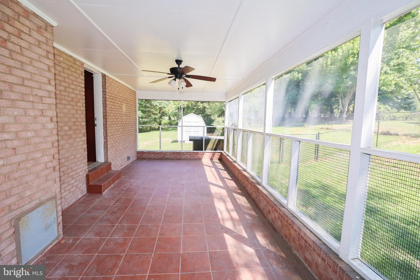 6724 Newington Road photo 25