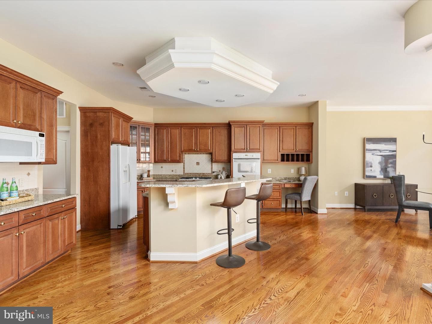3852 Dickens Way photo 16