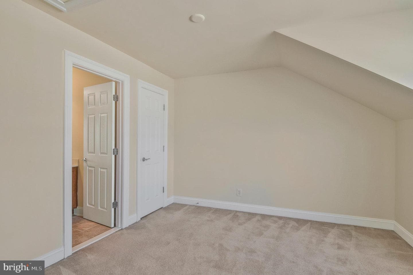 3074 Waterloo Lane photo 29