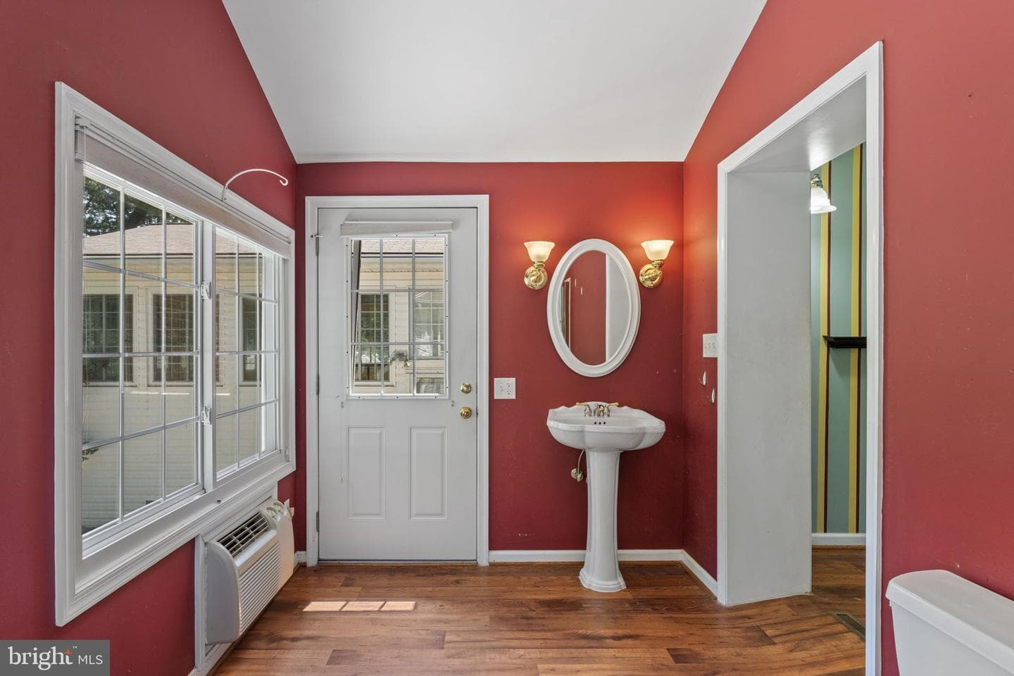 826 Van Buren Street photo 30