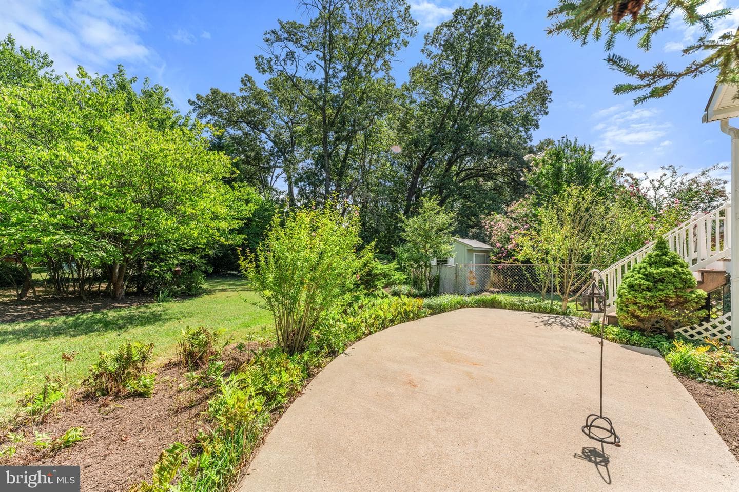 826 Van Buren Street photo 46