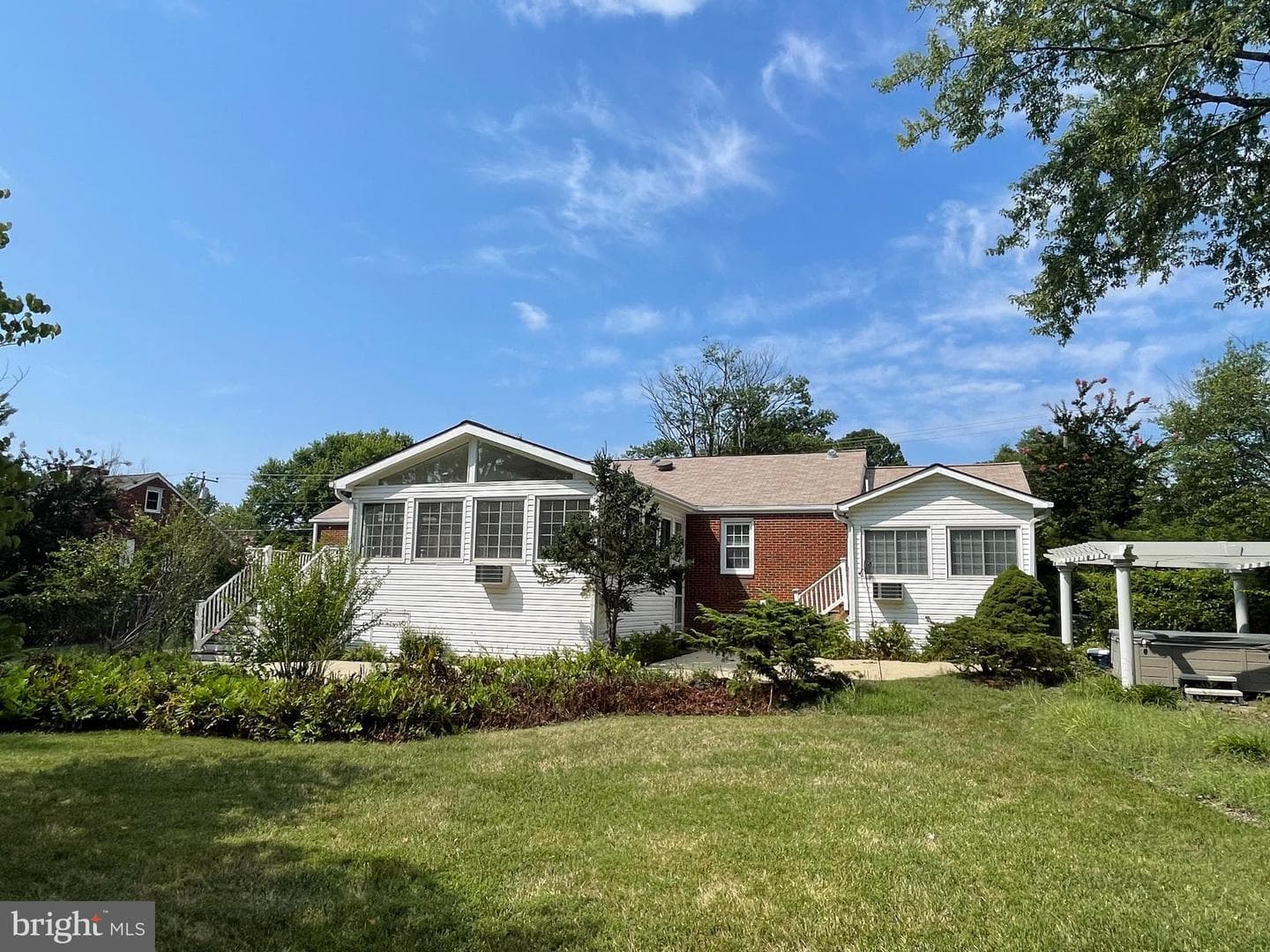 826 Van Buren Street photo 47