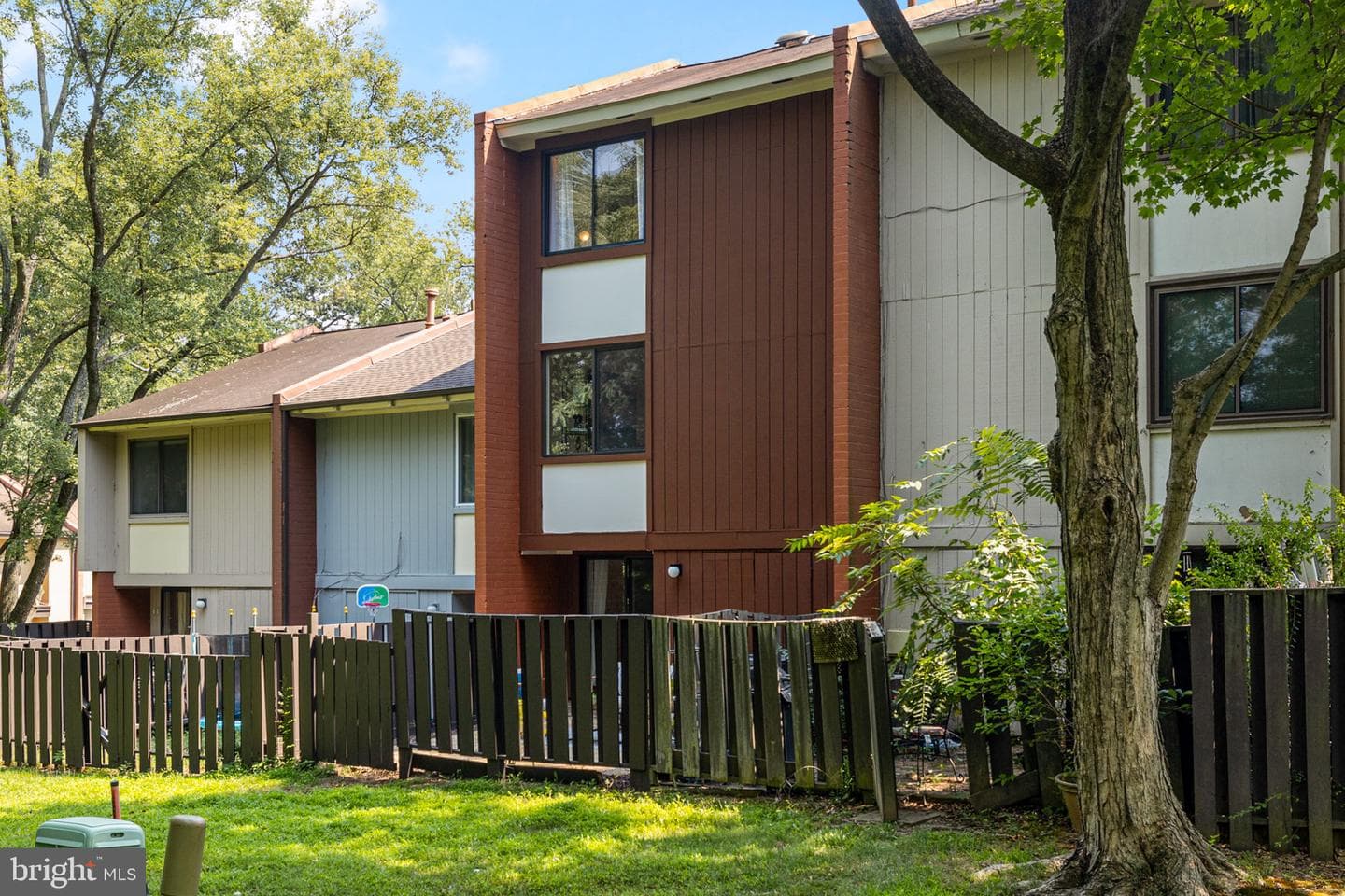 1313 Northgate Square photo 31