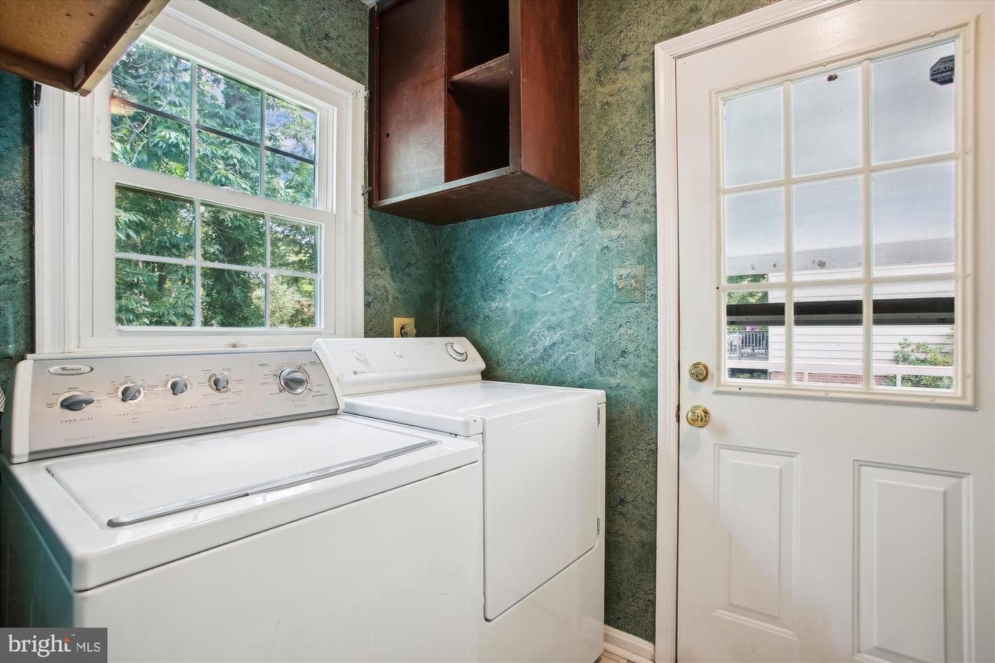 1404 Oakbrooke Avenue photo 15