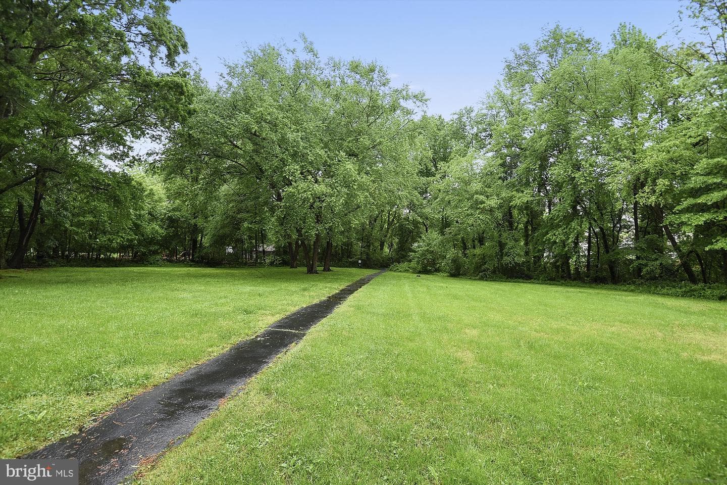 1404 Oakbrooke Avenue photo 38