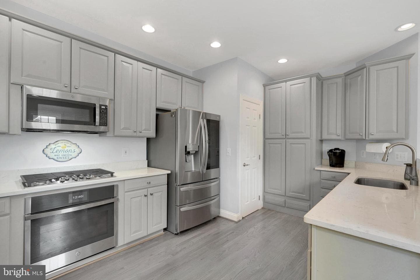 11456 Log Ridge Drive photo 8
