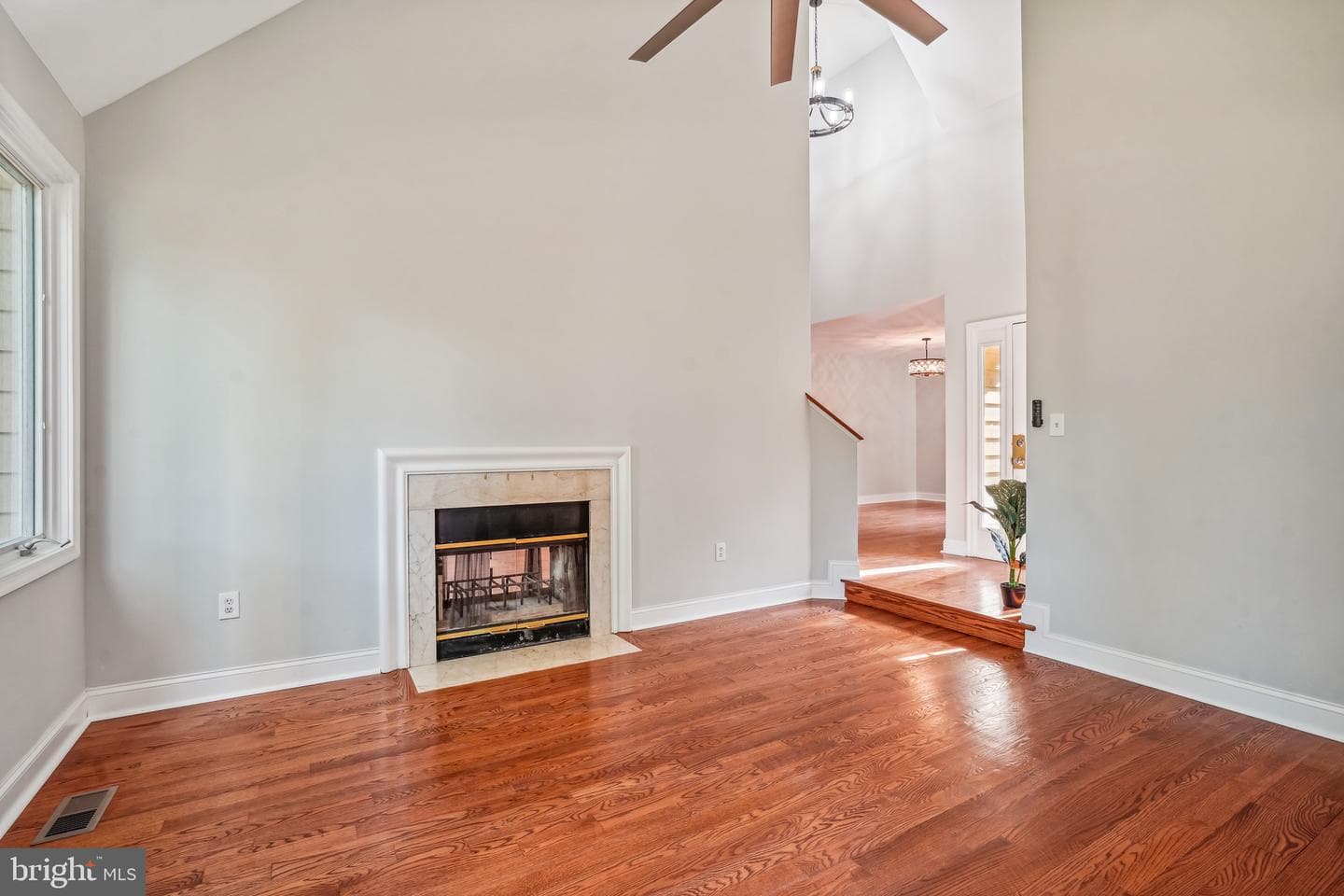 11204 Crossbeam Court photo 3