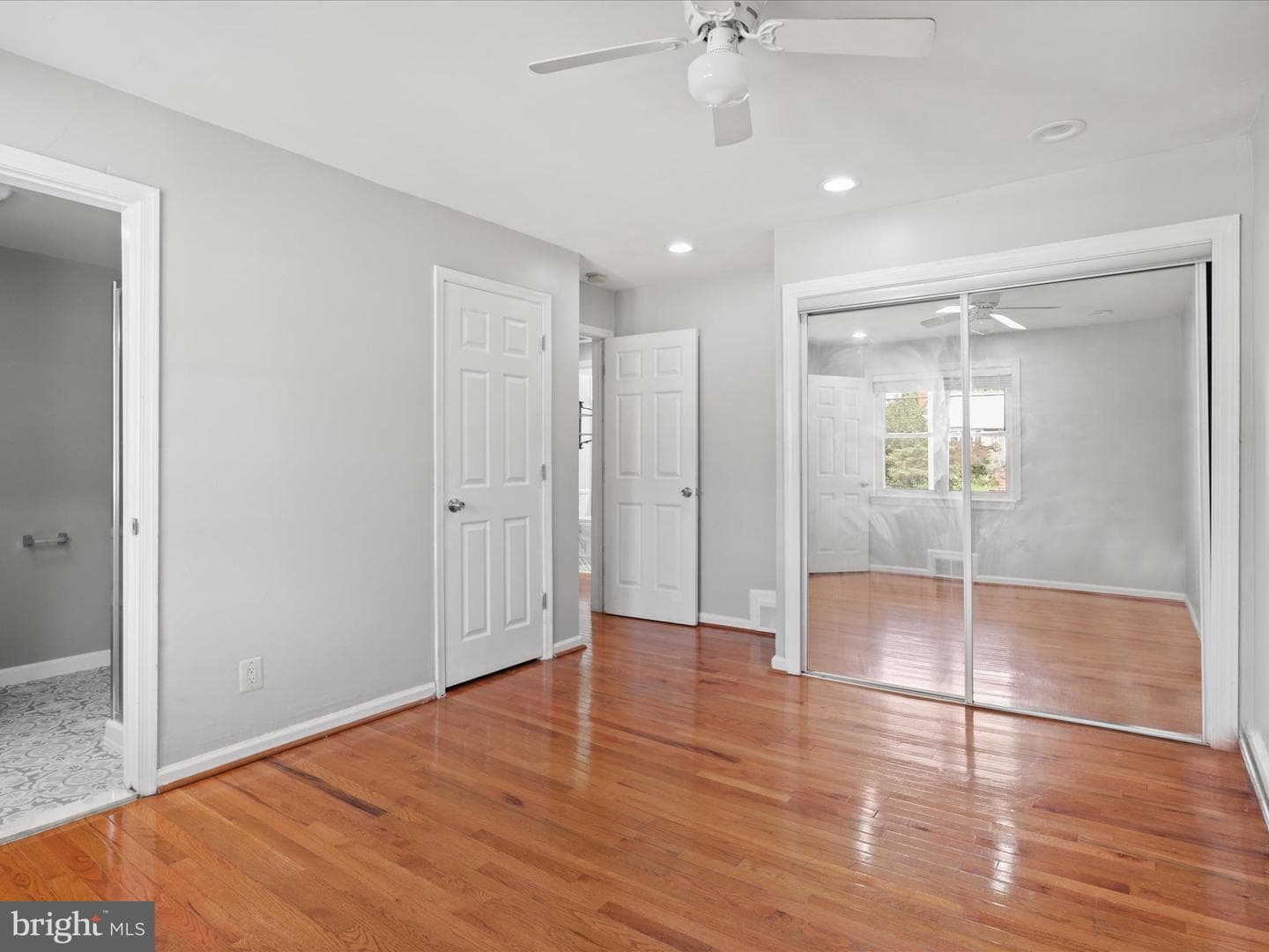 6019 Frederick Street photo 26