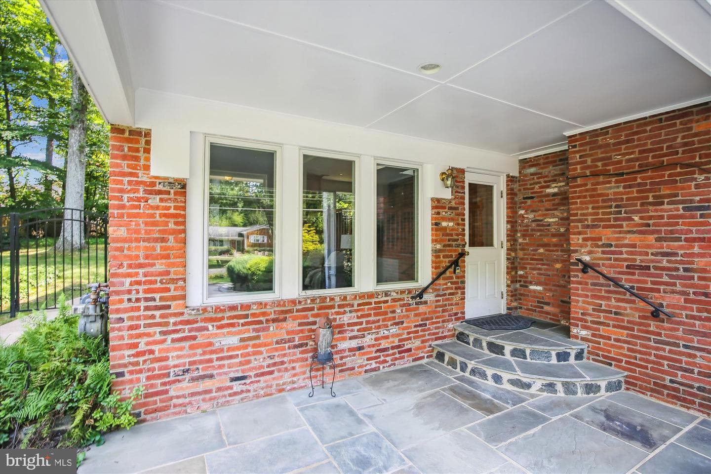 2441 Luckett Avenue photo 4