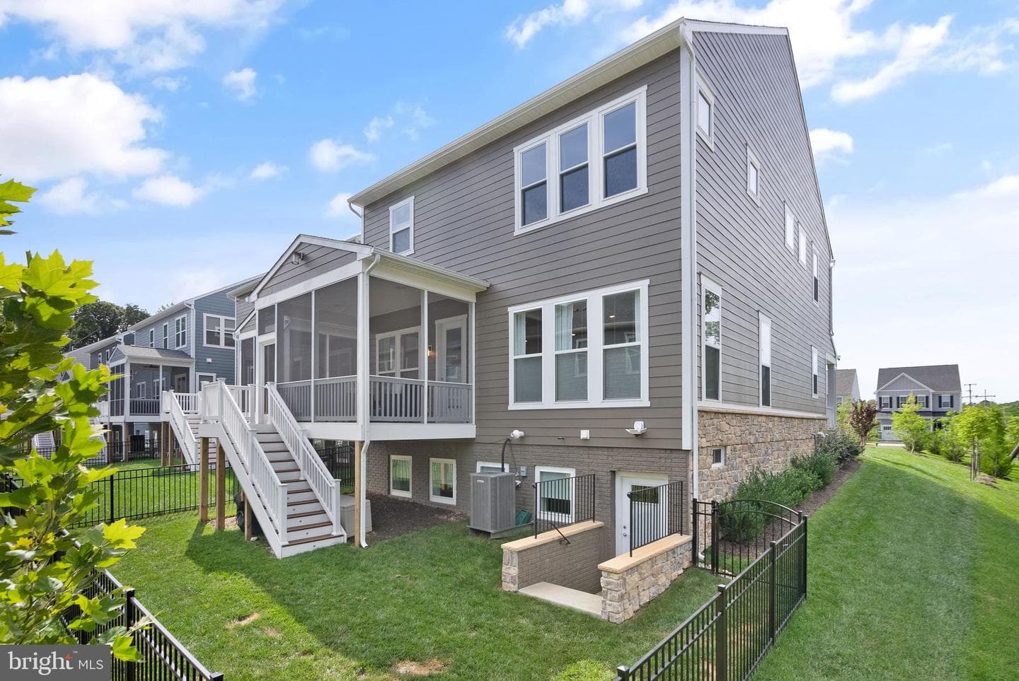4642 Wood Glen Road photo 48