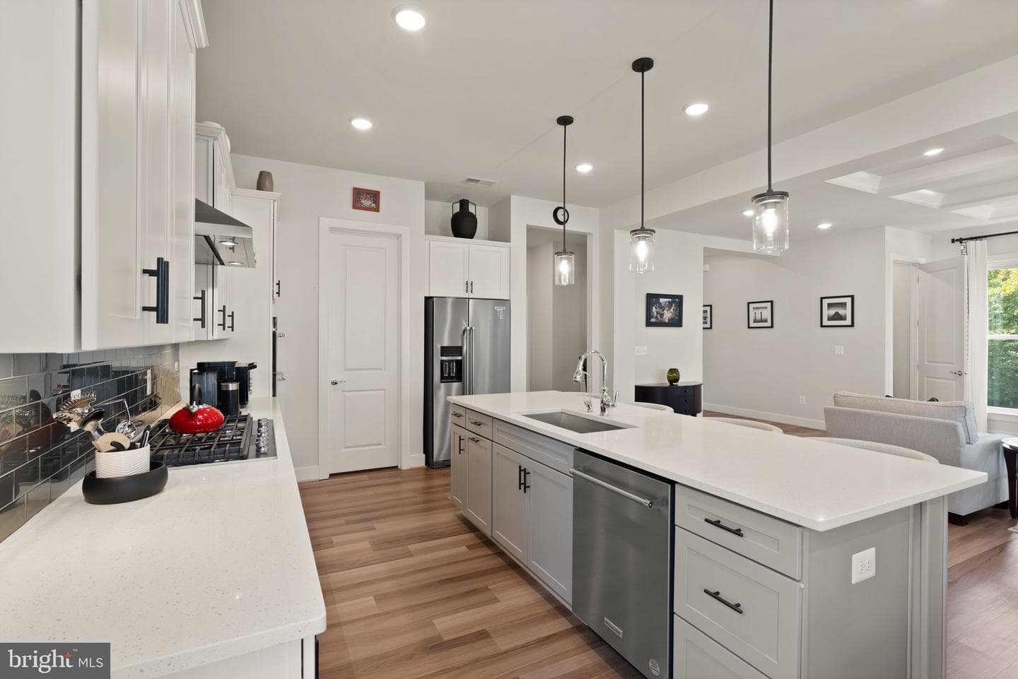 4642 Wood Glen Road photo 9