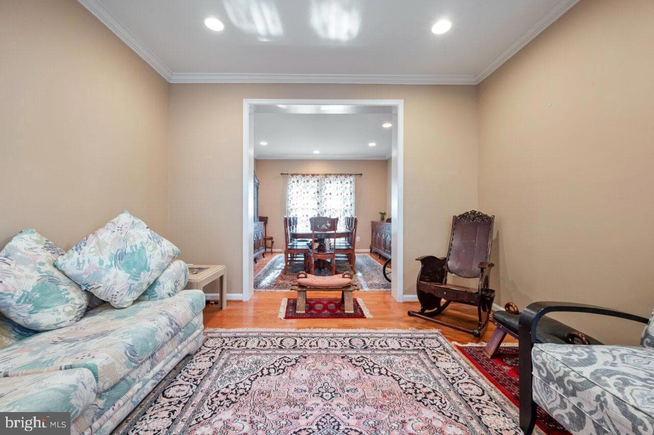 6805 Silver Ann Drive photo 12