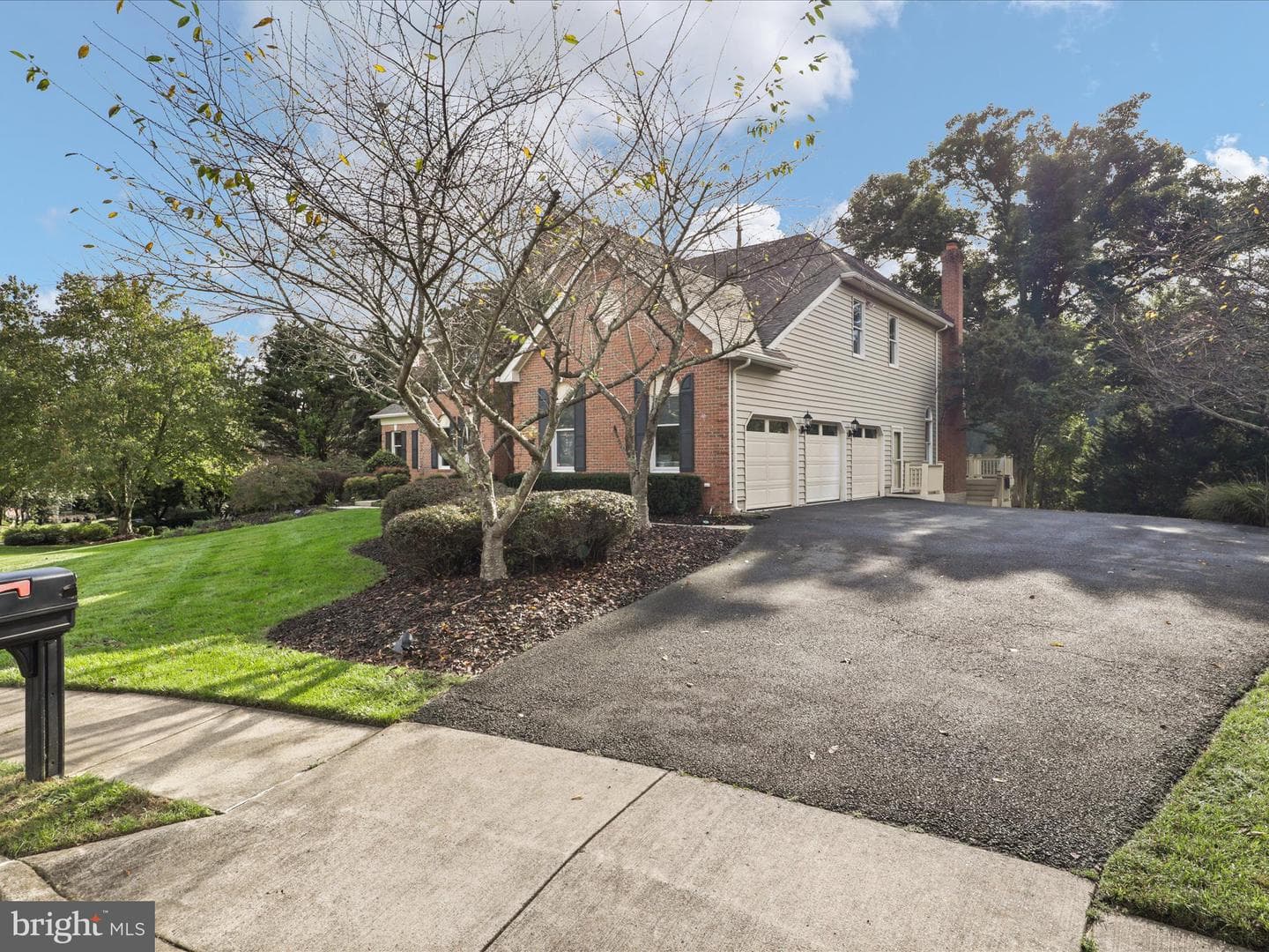 10207 Brittenford Drive photo 3