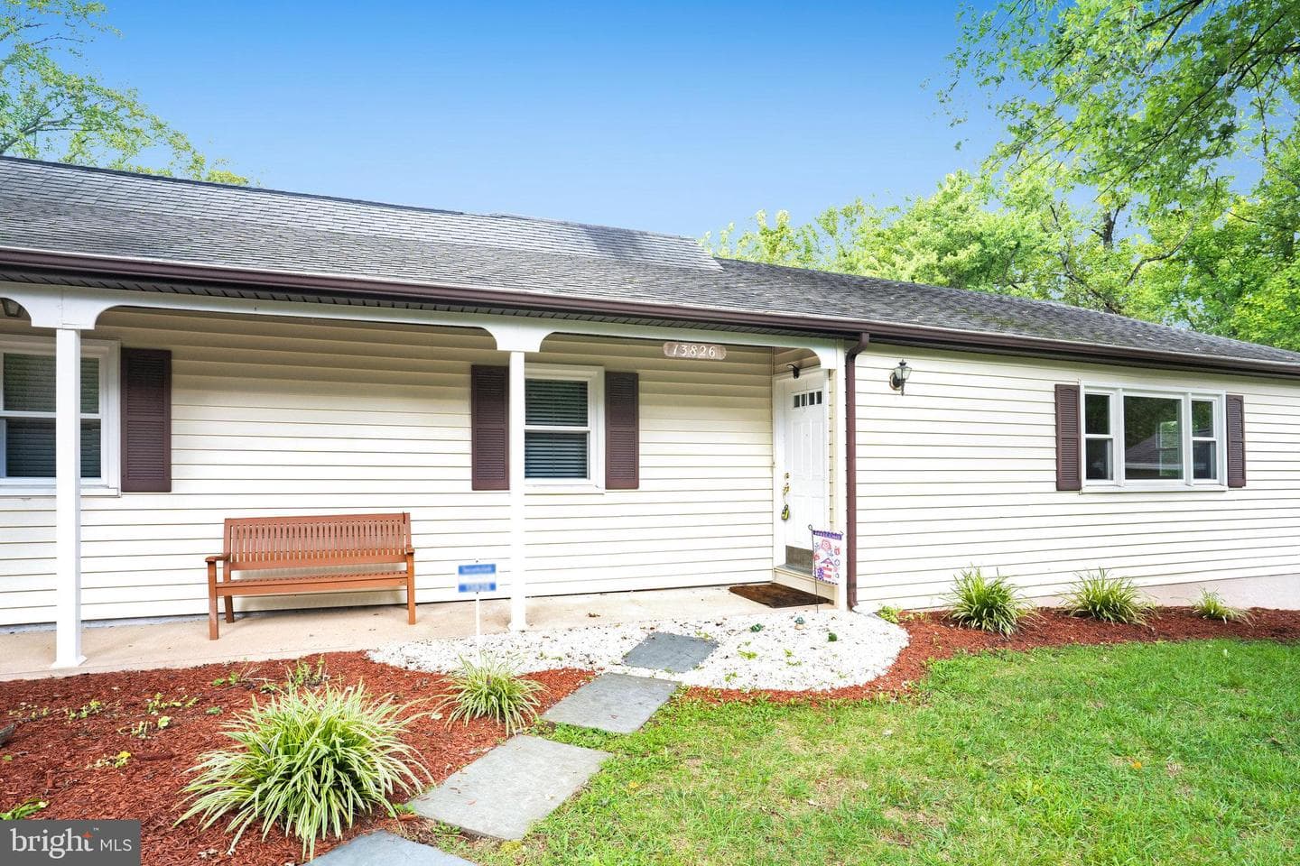 13826 Eames Avenue photo 3
