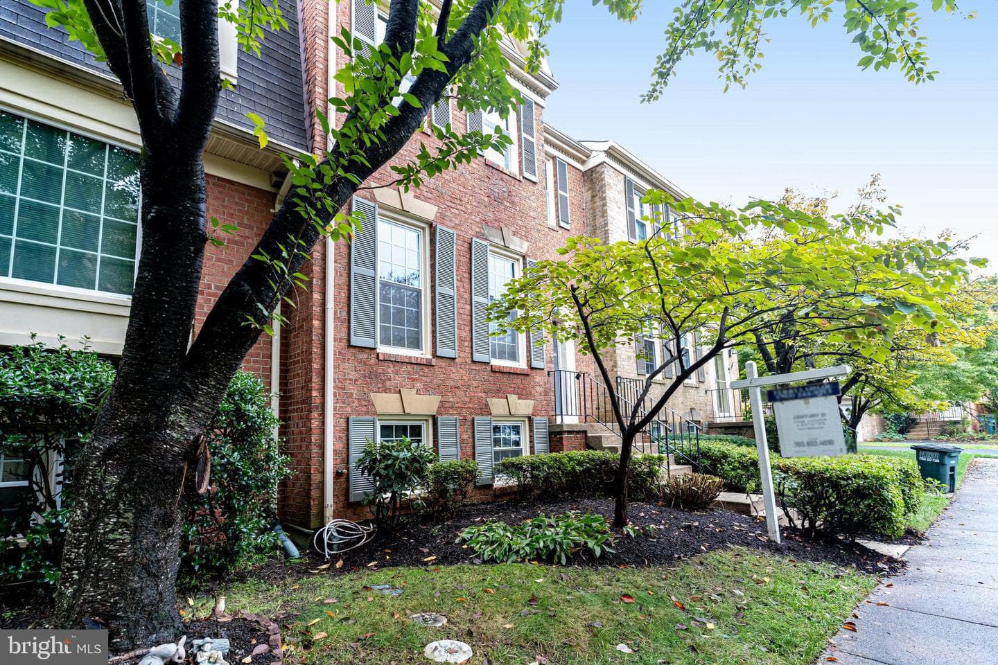 4012 Nicholas Court photo 3