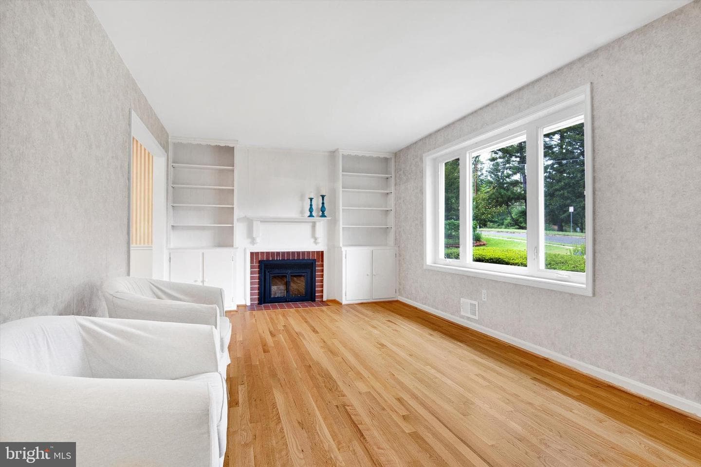 8517 Parliament Drive photo 3