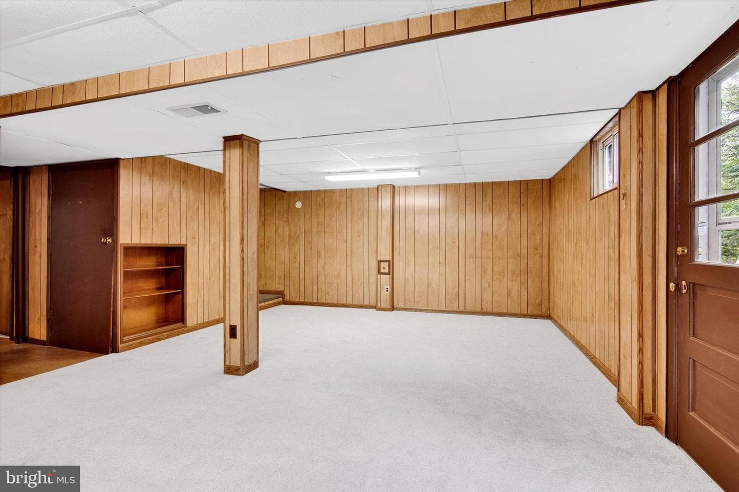 8517 Parliament Drive photo 32
